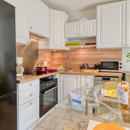 Poseidon - 50M From The Beach - Terrace - Happy Rentals